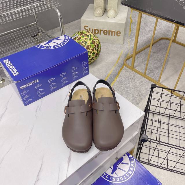 出厂 博肯 Birkenstock 凉鞋 广东原产 德国百年知名鞋履品牌 博肯Birkenstock 勃肯 采用质地柔软牛皮绒面材质 中底搭载缓震软木橡胶 其特