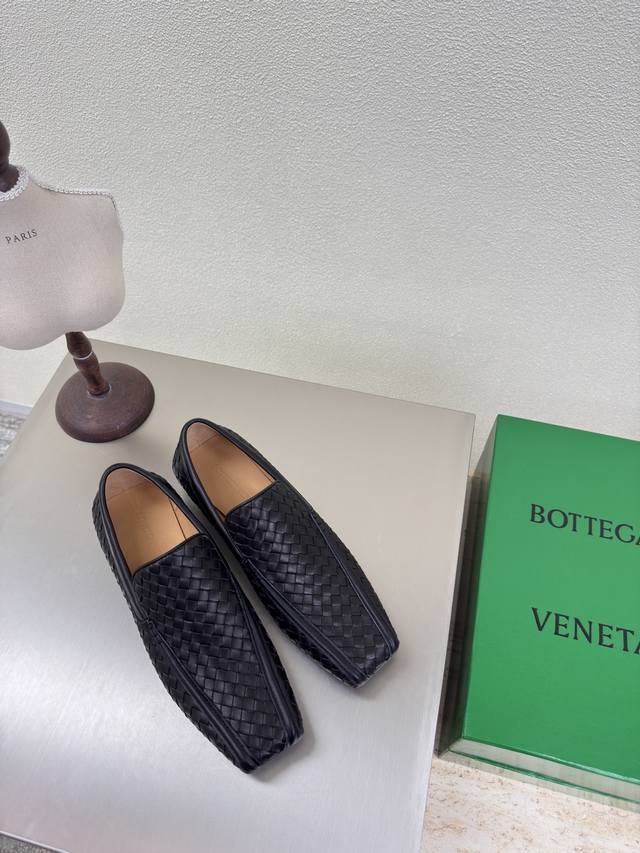 Bottega Venet* 男女款 Jim孟克鞋 乐福鞋 男款10 原版一比一做法 一致五金 黑色编织 真皮 当今流行的又一趋势 天花板啦 双色百搭 精致平底