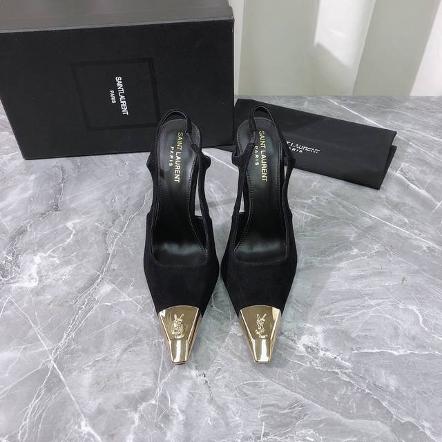 工厂P价P 顶级版本 代购品质 原版开发 Saint Laurent 圣罗兰高跟鞋爆款来袭凉鞋。Ysl家金属小方头系列高跟凉鞋抢手大爆款，Ins&小红书巨多网红