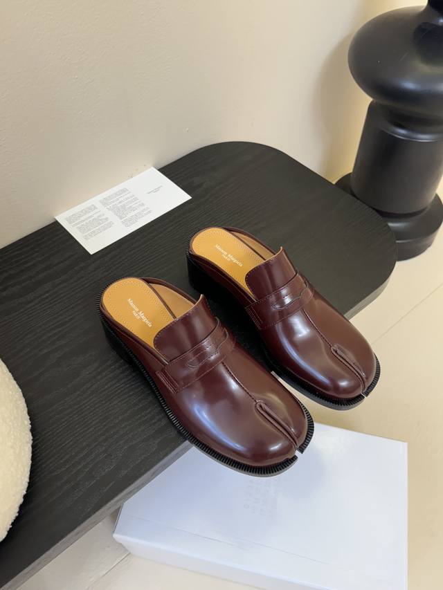 Maison Margiela 玛吉拉Mm6家Tabi分趾鞋2025独家新品最高版本买手代购1:1完美复刻 玛丽珍厚底分趾Tabi凉鞋单鞋 原版开模双层真皮鞋底