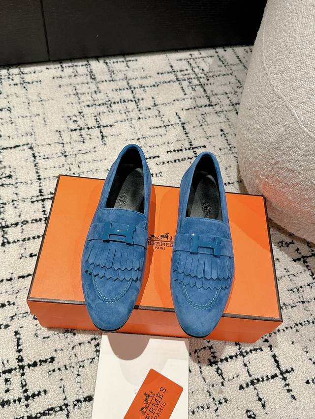 顶级版本 Hermes 25Ss经典款毋庸置疑是奢侈品中的翘楚 每个单品出来都是非常深入人心 虽然款式出的少 但是胜在精 胜在经典 从来不会过时 属于保值升值的
