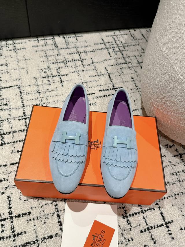 顶级版本 Hermes 25Ss经典款毋庸置疑是奢侈品中的翘楚 每个单品出来都是非常深入人心 虽然款式出的少 但是胜在精 胜在经典 从来不会过时 属于保值升值的