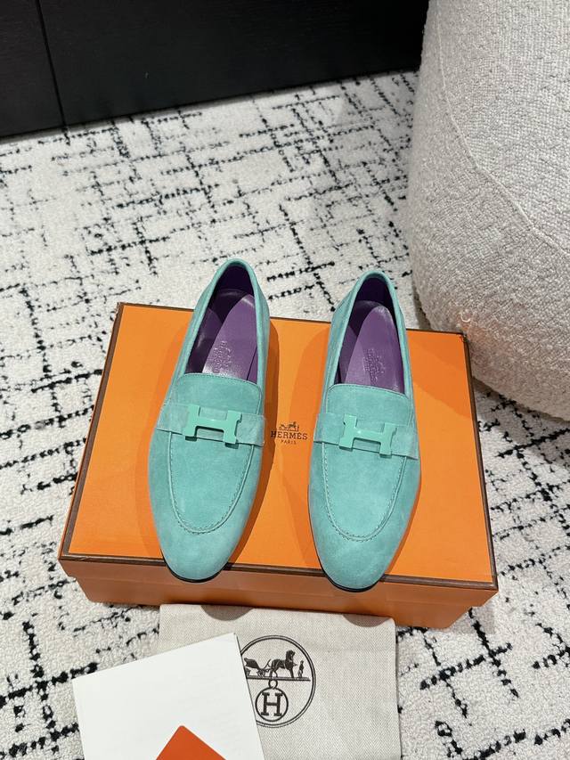 顶级版本 Hermes 25Ss经典款毋庸置疑是奢侈品中的翘楚 每个单品出来都是非常深入人心 虽然款式出的少 但是胜在精 胜在经典 从来不会过时 属于保值升值的