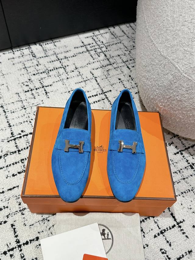 顶级版本 Hermes 25Ss经典款毋庸置疑是奢侈品中的翘楚 每个单品出来都是非常深入人心 虽然款式出的少 但是胜在精 胜在经典 从来不会过时 属于保值升值的