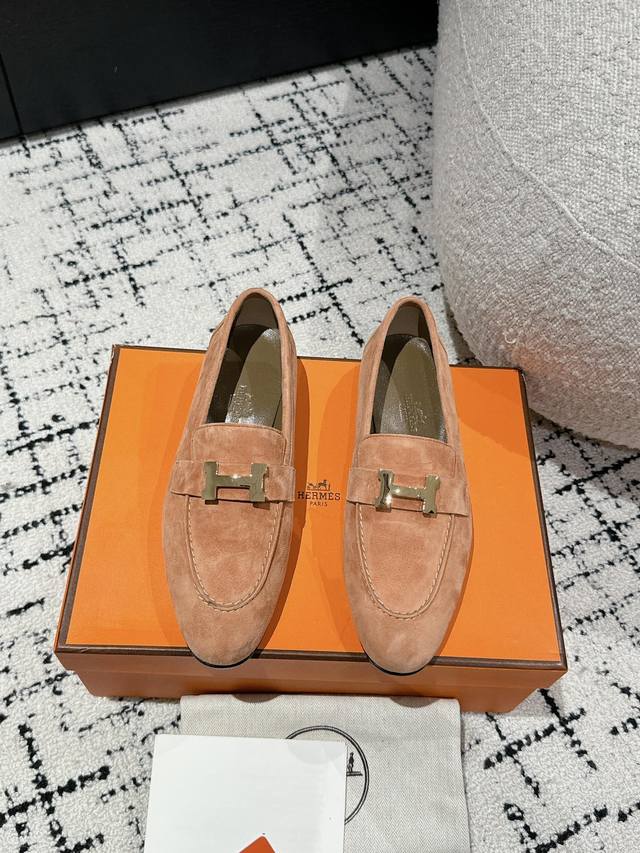 顶级版本 Hermes 25Ss经典款毋庸置疑是奢侈品中的翘楚 每个单品出来都是非常深入人心 虽然款式出的少 但是胜在精 胜在经典 从来不会过时 属于保值升值的