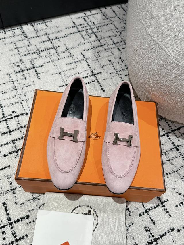 顶级版本 Hermes 25Ss经典款毋庸置疑是奢侈品中的翘楚 每个单品出来都是非常深入人心 虽然款式出的少 但是胜在精 胜在经典 从来不会过时 属于保值升值的