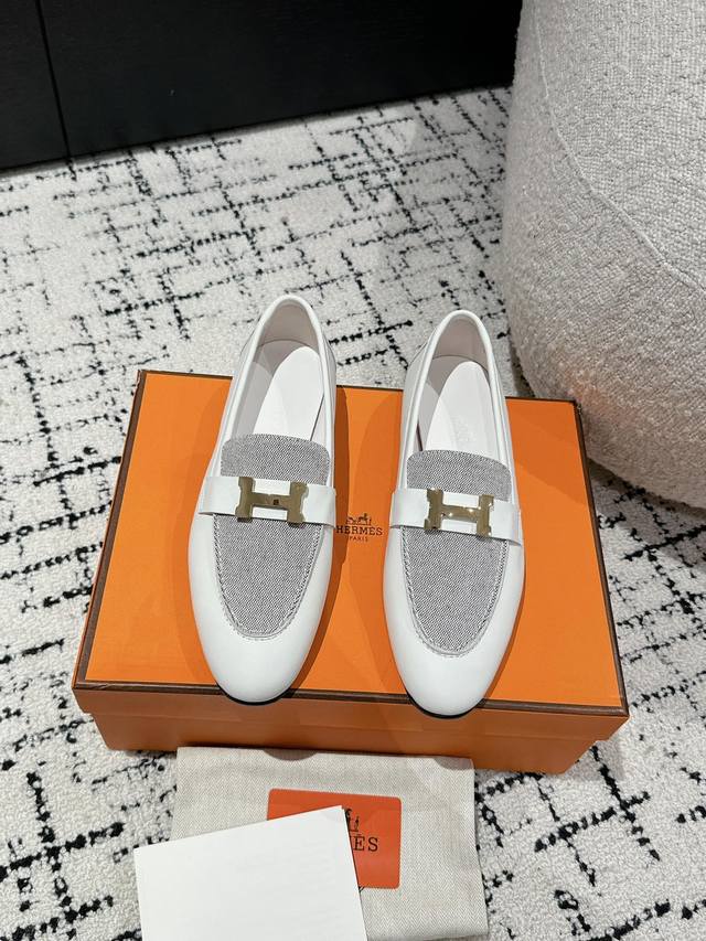 顶级版本 Hermes 25Ss经典款毋庸置疑是奢侈品中的翘楚 每个单品出来都是非常深入人心 虽然款式出的少 但是胜在精 胜在经典 从来不会过时 属于保值升值的