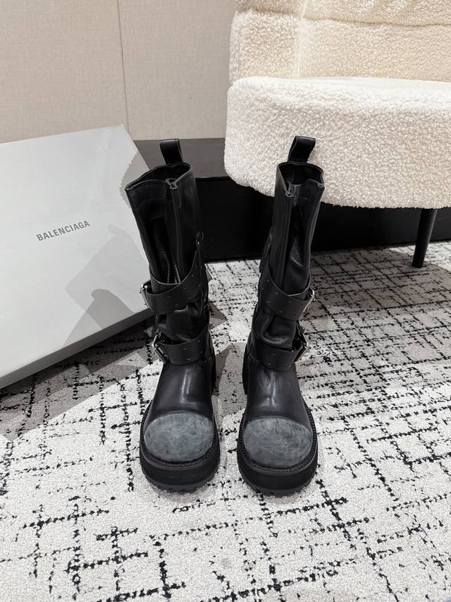 男+30 #顶级版本 情侣款 Balenciaga 巴黎世家 25 最新 Venom走秀款 暗黑风酷女孩必备 机车靴 长靴 ！可选择鞋头不做工艺 时尚宠儿又添一