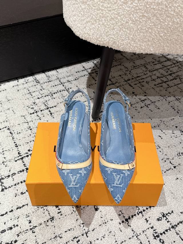 村上隆 Takashi Murakami X Louis Vuitton Lily 樱桃跟系列 尖头凉鞋 很难不怀疑是不是借鉴了唐朝的唐三彩作为基础，创新成Lv