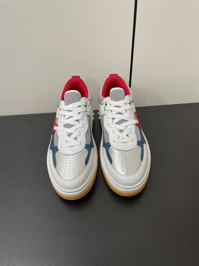 男款 Christian Louboutin 路铂廷Cl铆钉 红底鞋 Astroloubi系列 情侣款 休闲 运动鞋 复古 篮球鞋 板鞋 Astroloubi以
