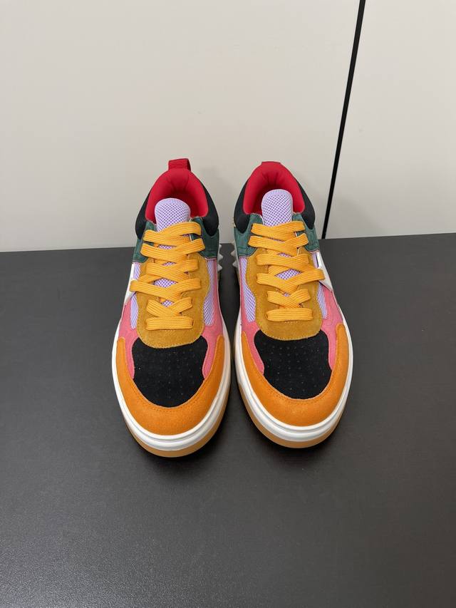 男款 Christian Louboutin 路铂廷Cl铆钉 红底鞋 Astroloubi系列 情侣款 休闲 运动鞋 复古 篮球鞋 板鞋 Astroloubi以