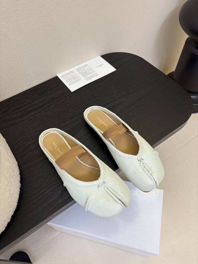 代购级版 Maison Margiela 马吉拉 Tabi褶皱芭蕾舞鞋 太火了！依旧保持的高水准出货！可以一直相信咱家的马吉拉马吉拉这双皮子很软！！可以暴走的程