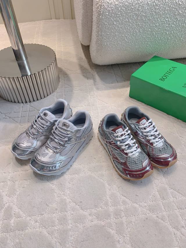 女款 男款 Bottega Venet*新款Orbit网面运动鞋 最全配色 超多明星同款 采用轻质科技网面布料 搭配几何图形外底 王炸系列 高版本 上脚超级酷