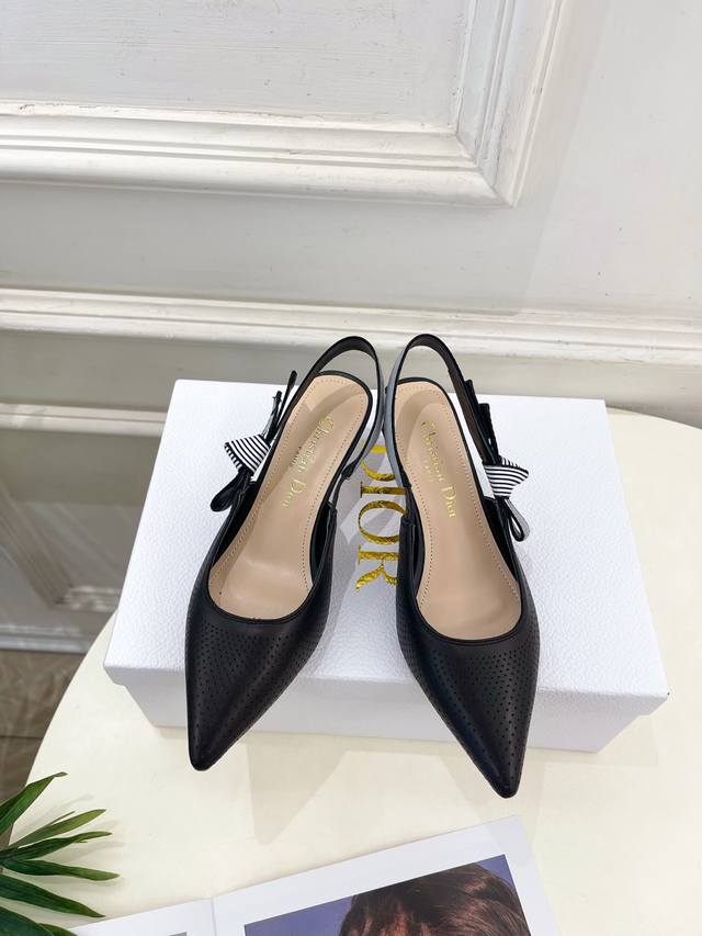 Dior 迪奥 25 2025春夏新品 顶级版本 专柜主打新款Dior Toujours 露跟高跟鞋 硬货上新 Bs代购级别！高级感十足！国内外博主刷爆的一款，