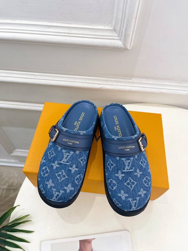 Lv 路易威登 25 2025 春夏新款 顶级版本 专柜主打最新款 Lv To-Go Comfort 平底穆勒拖鞋硬货上新 Bs代购级别！高级感十足！国内外博主