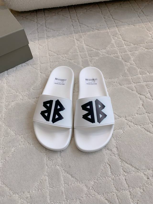 出厂价P 男款 Balenciag*经典款男士沙滩拖鞋 休闲百搭款 整双鞋子轻便舒适 Zp购入1:1复刻 尺码39-44 45定做