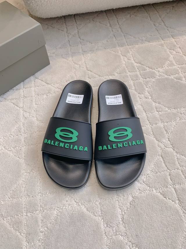 出厂价P 男款 Balenciag*经典款男士沙滩拖鞋 休闲百搭款 整双鞋子轻便舒适 Zp购入1:1复刻 尺码39-44 45定做