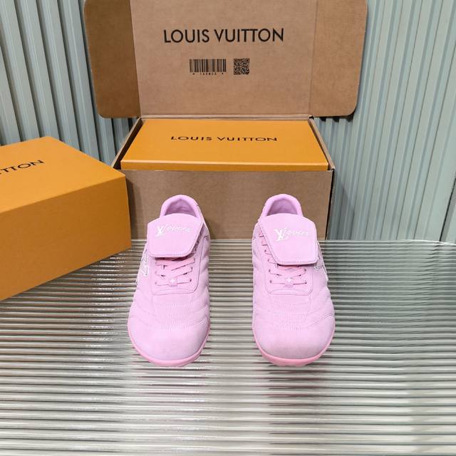 Louis Vuitton 路易威登 25Ss春夏新款 Footprint系列 情侣款 运动鞋 休闲鞋 是Pharrell Williams 首次以足球鞋为灵感