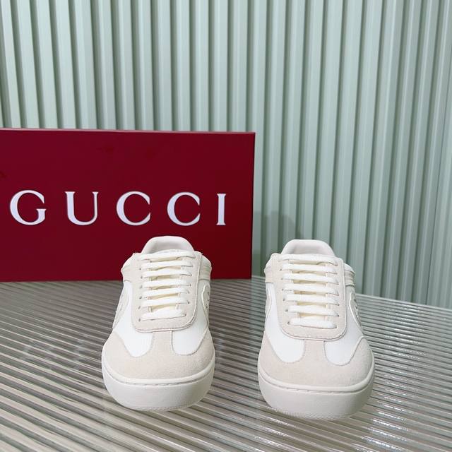 Gucci 24P最新情侣款德训鞋；阿甘鞋；运动鞋 经典复古范 永不褪色的阿甘训德鞋，绝对人手入必的德训运动鞋 原版定牛制皮 牛反绒面料，牛皮垫脚，Tpu原版底