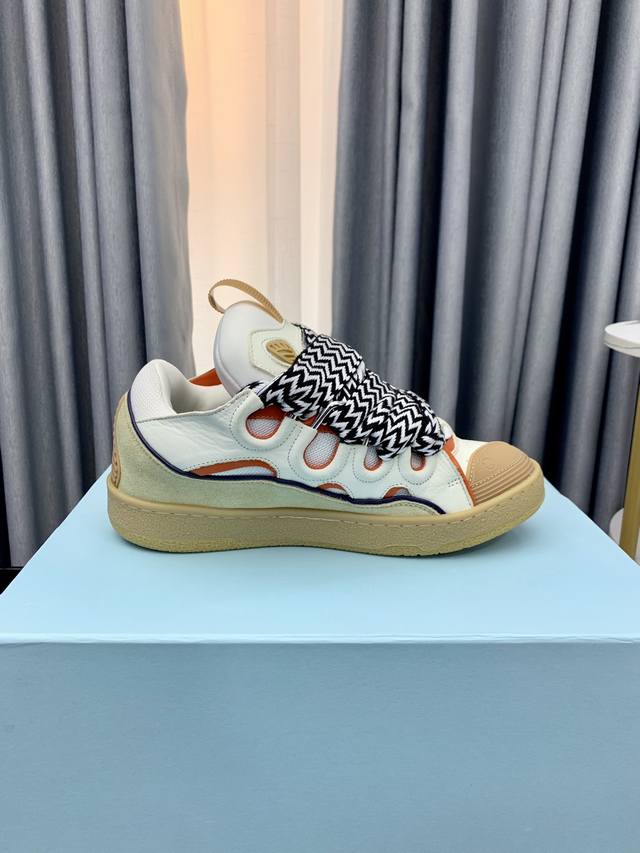 出厂：情侣款 独家顶级版本 长期做货 浪凡Lanvin × Gallery Department 联名款限定系列 情侣3代面包休闲鞋 沉稳、笃定、活泼、经典与潮