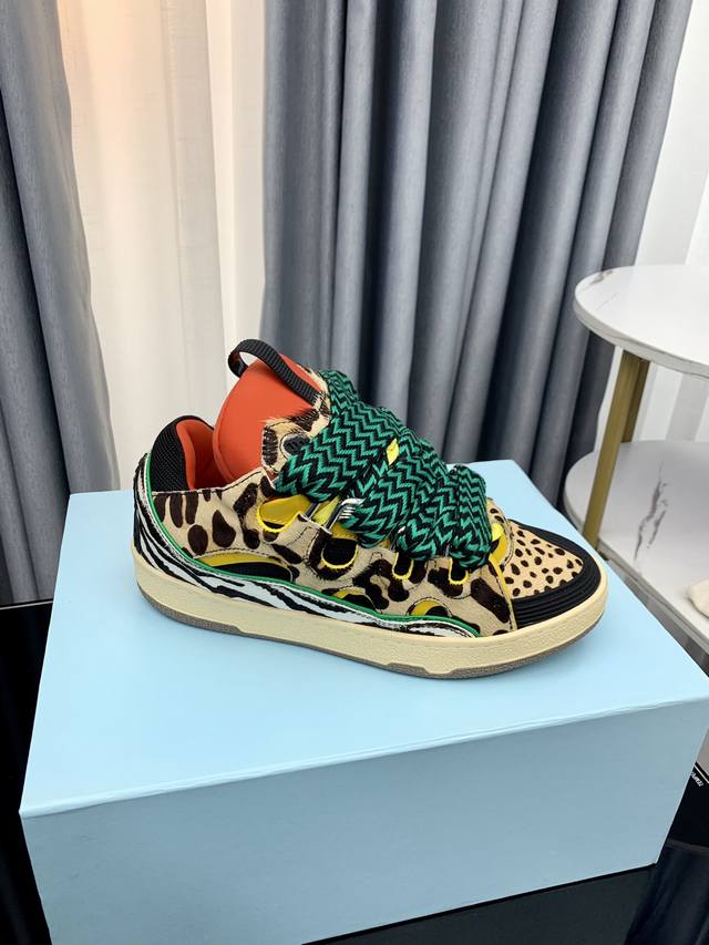 出厂：情侣款 独家顶级版本 长期做货 浪凡Lanvin × Gallery Department 联名款限定系列 情侣3代面包休闲鞋 沉稳、笃定、活泼、经典与潮
