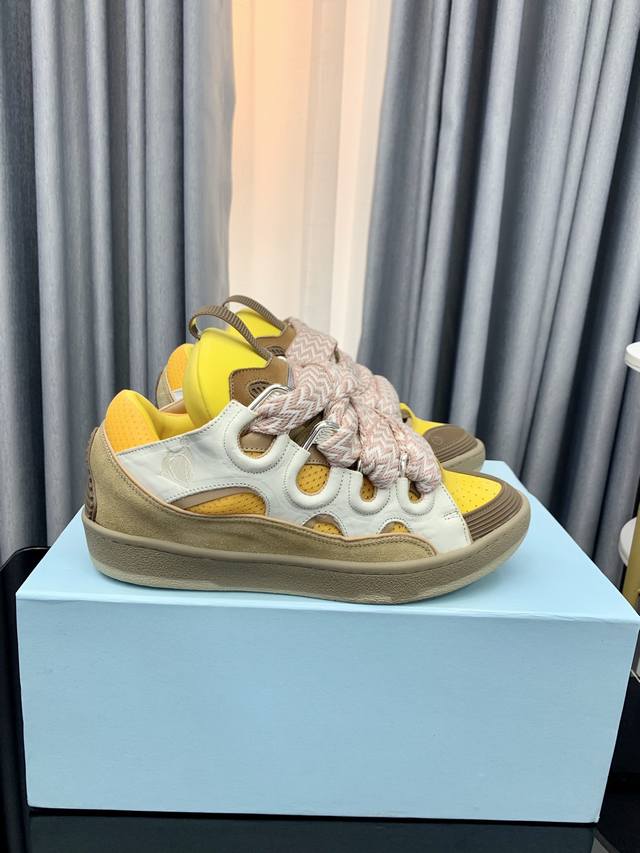 出厂：情侣款 独家顶级版本 长期做货 浪凡Lanvin × Gallery Department 联名款限定系列 情侣3代面包休闲鞋 沉稳、笃定、活泼、经典与潮