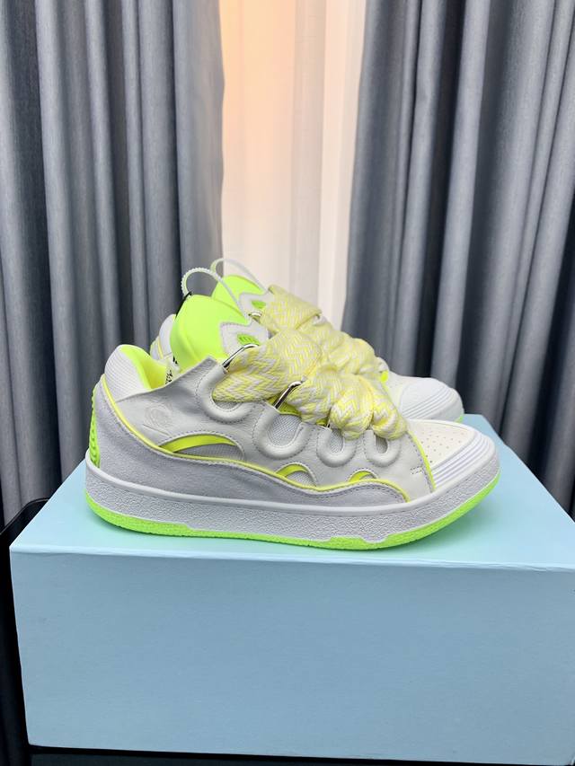 出厂：情侣款 独家顶级版本 长期做货 浪凡Lanvin × Gallery Department 联名款限定系列 情侣3代面包休闲鞋 沉稳、笃定、活泼、经典与潮