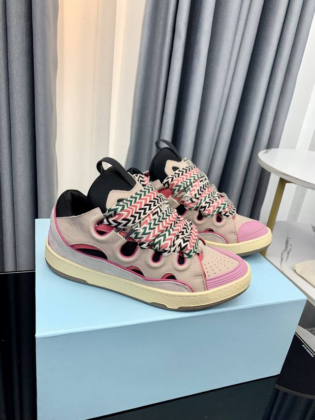 出厂：情侣款 独家顶级版本 长期做货 浪凡Lanvin × Gallery Department 联名款限定系列 情侣3代面包休闲鞋 沉稳、笃定、活泼、经典与潮