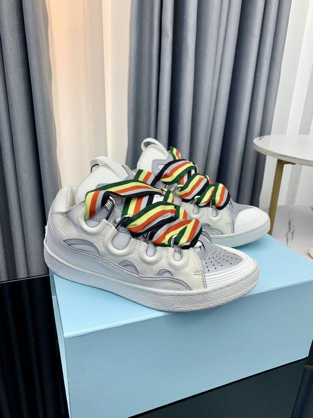 出厂：情侣款 独家顶级版本 长期做货 浪凡Lanvin × Gallery Department 联名款限定系列 情侣3代面包休闲鞋 沉稳、笃定、活泼、经典与潮