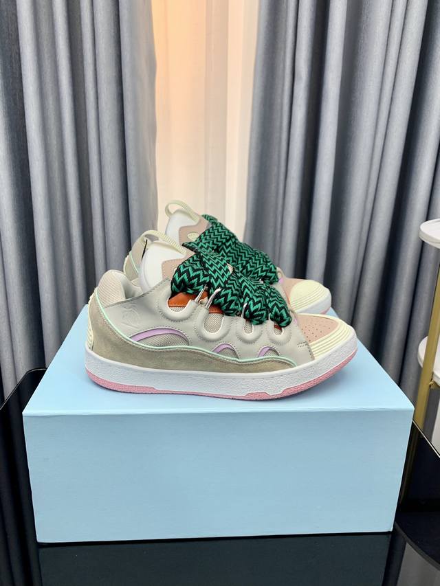 出厂：情侣款 独家顶级版本 长期做货 浪凡Lanvin × Gallery Department 联名款限定系列 情侣3代面包休闲鞋 沉稳、笃定、活泼、经典与潮