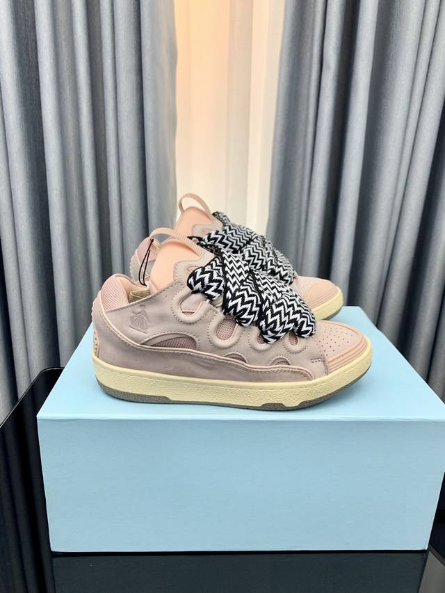 出厂：情侣款 独家顶级版本 长期做货 浪凡Lanvin × Gallery Department 联名款限定系列 情侣3代面包休闲鞋 沉稳、笃定、活泼、经典与潮