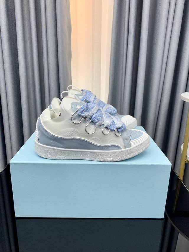 出厂：情侣款 独家顶级版本 长期做货 浪凡Lanvin × Gallery Department 联名款限定系列 情侣3代面包休闲鞋 沉稳、笃定、活泼、经典与潮