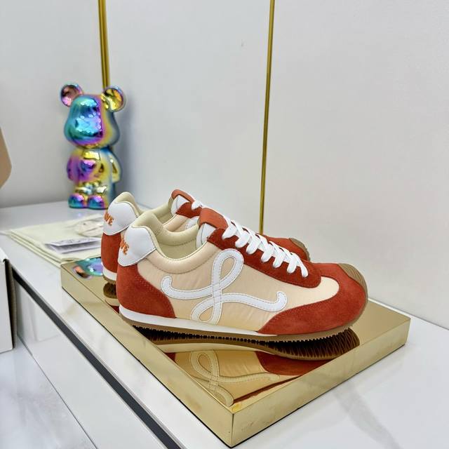 独家顶级版本 长期做货 Loewe罗意威德 最新配色德训全系列 情侣款代德训鞋 全网最快购入原版开发，穿几年不过时的，超级经典系列，网红最热爱的打卡神鞋，最快出