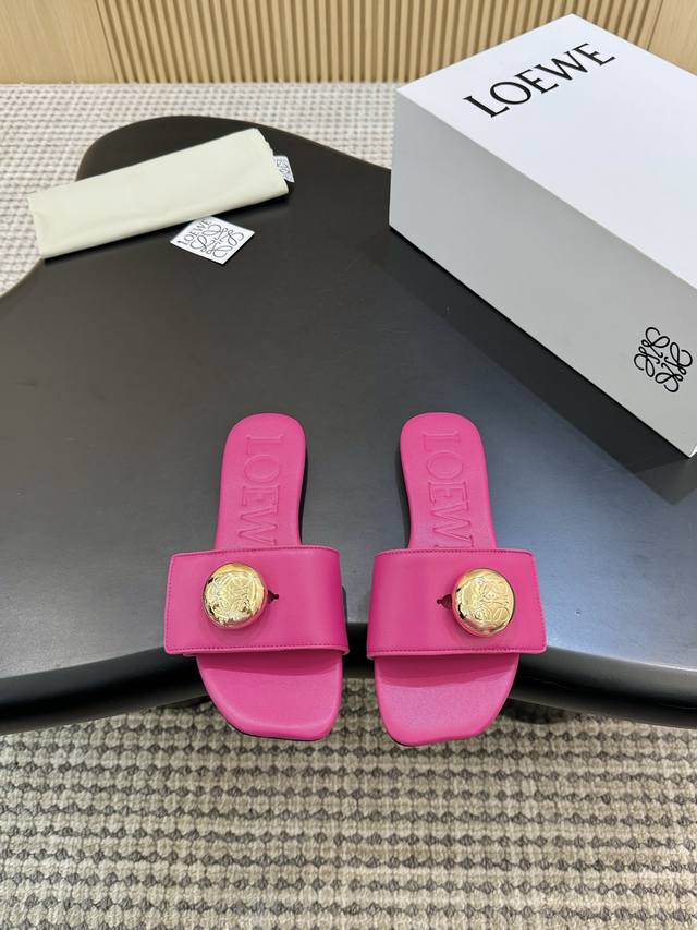 Loewe 25季春夏新款 七色任选。码数35-43 真皮底加40