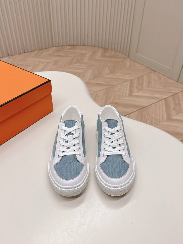 情侣款 出 Hermes 爱马仕2025 新系列休闲运动鞋 工艺极致，同步专柜上新.鞋子的每一个细节都特别用心，相当惹眼，雅致的拼接元素，凸显不俗的气质！ 经典