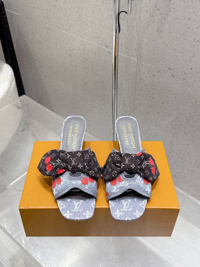 樱桃跟 Lv 25Ss春夏新款 Louis Vuitton × 村上隆樱桃系列 X Tm 6Am 露跟凉鞋 樱花系列 尖头搭扣樱桃跟蝴蝶结拖鞋高跟鞋 鹰嘴小尖头