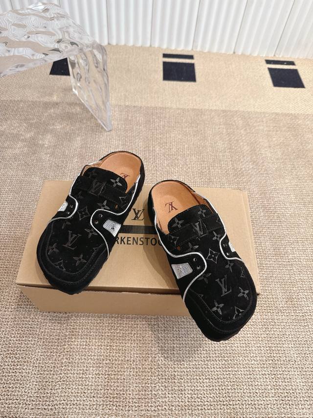 实价： Louis Vuitton × Birkensto联名合作款博肯包头鞋 万年经典勃肯软底强势推出，一个品牌就是一个类型，其构造鉴于人体工学设计，让脚完全