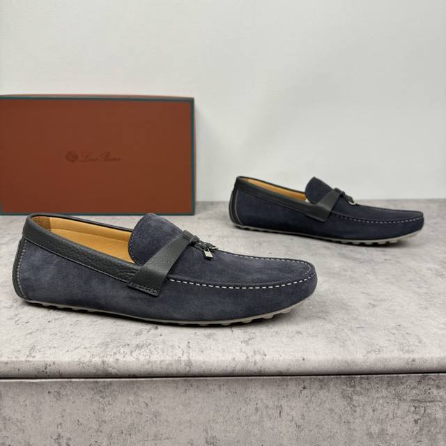 Loropiana 诺悠翩雅 Dot Sole Walk男士莫卡辛鞋 ！重工打造，皮料材质看细节，天花板级，吊打一切市面通货！此绒面牛皮 荔枝纹牛皮革莫卡辛软底