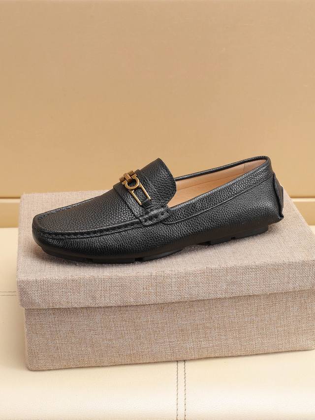 工厂P价 Ferragamo 菲拉格慕 爆款时尚休闲套脚鞋官网专柜1:1制作，原版开模好质量看得见，进口高端头层小牛皮，皮内里纹路很清优质防水防滑耐磨大底高品质