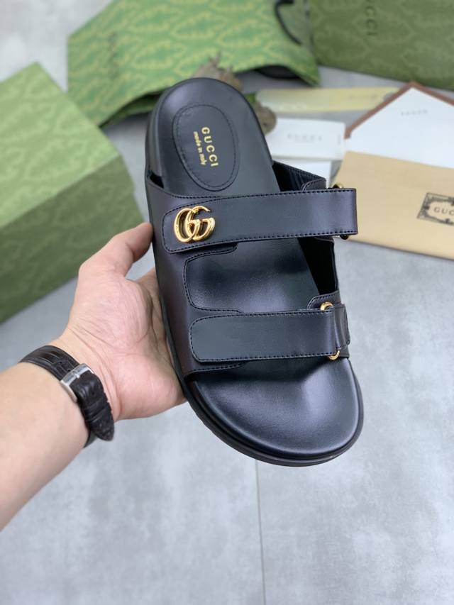 工厂P价P 实价 高版本 Gucci 古奇蛇年新款休闲拖鞋，原版官网、完美做工 透射出一种尊贵奢华，于古奇高端超凡工艺中升华其奢侈定义。原版古奇双G组合大底，码