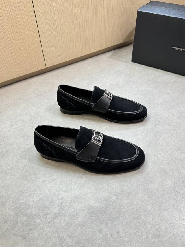 Dolce & Gabbana 杜嘉班纳 -高端品质 原单 正装皮鞋-鞋面：纳帕小牛皮、反绒小牛皮、品牌金属扣件装饰、鞋丹车反暗线工艺-内里：水染牛皮-大底：超