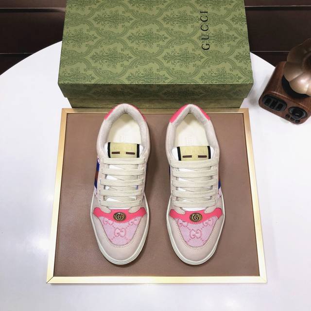 工厂P批 Gucci 古奇 高端新款限定款情侣小脏鞋！材料均为定制，超级好看，进口电绣工艺，请各位看清细节认准品质，独家开模大底，高品质请随意对比！全新包装升级