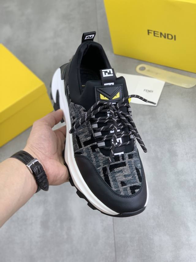 工厂P价P 实价 小怪兽 新款 Fendi 芬迪 新款 简约的走线效果，呈现出大气优雅且炫酷的驾车鞋 采用进口小牛皮+头层猪皮内里材质精良做工细致 脚感舒适。搭