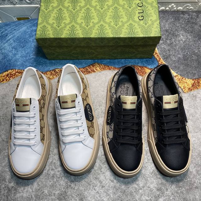工厂P价 古奇Gucci 官网最新款休闲时尚男鞋，爆款版型简洁大气，潮男专属.独有的官网最新品牌元素元素古奇原版装饰，时尚又大方，面料原版牛皮羊皮内里，官网指定
