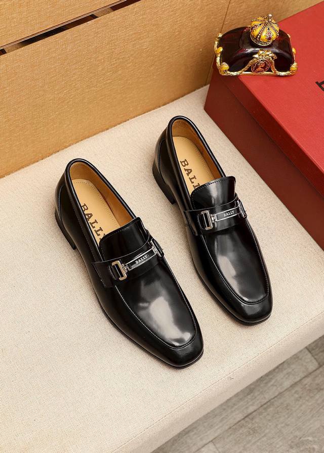 商品商标：Bally 巴利 休闲皮鞋正码码数: 38-44 45.46订制 商品材料：精选 进口头层开边珠牛皮鞋面+奢华五金扣，进口牛皮内里。强烈立体视觉效果，