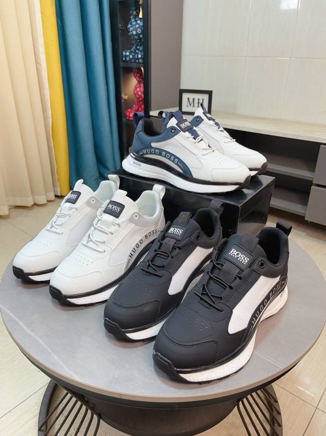 出厂价P Boss 以经典的设计成为永不落幕的时尚宠儿，经典的休闲造型。鞋面采用顶级反绒皮搭配防水布 品牌Logo点缀 彰显品牌魅力；头层真皮里 品牌专用大底，