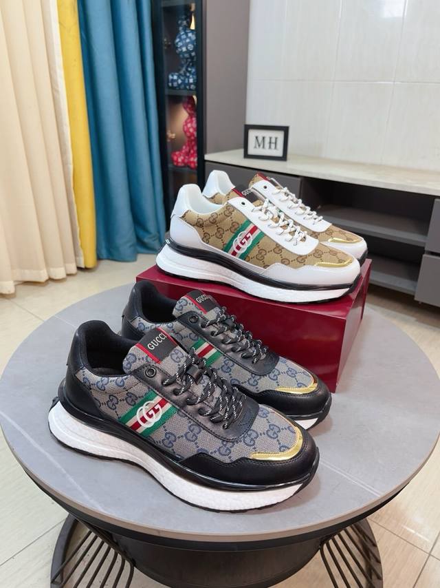 出厂价P Gucci 古奇 新款男鞋高端品牌，最新時尚休闲男鞋，潮流百搭之款，轻松运动风，鞋面意大利进口头层牛皮 真皮内里 加超精细做工。原版个性时尚橡胶耐磨大