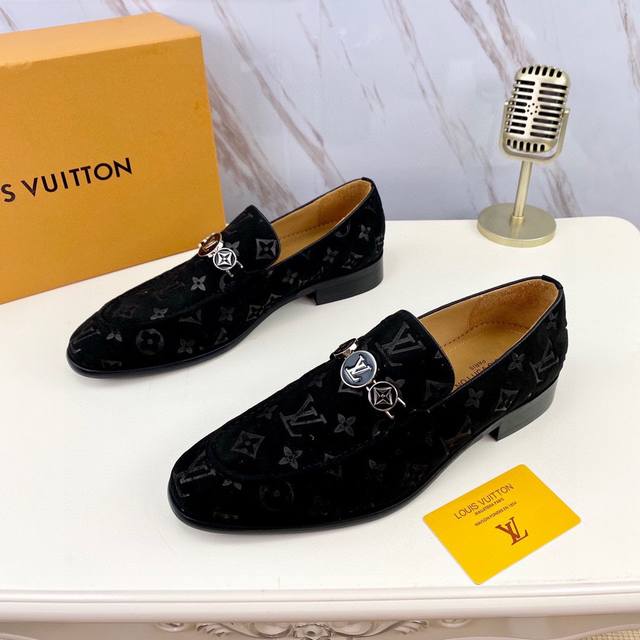 实价 品牌 Brand : Louis Vuitton路易威登Lv皮鞋码数 Size : 38 39 40 41 42 43 44 45定制 面料Fabric：