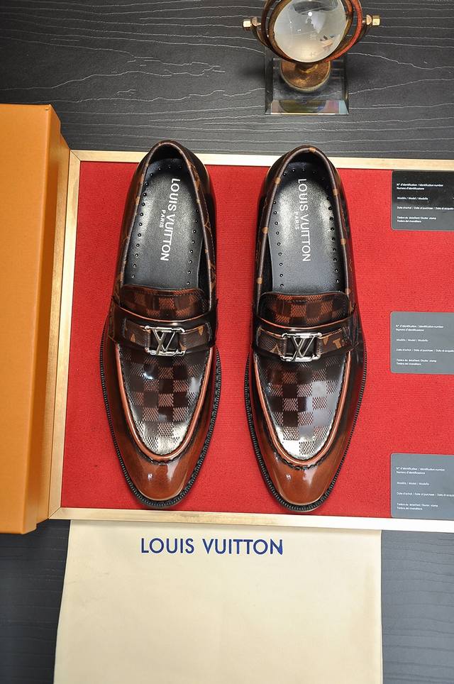 出厂价P Louis Vuitton 牛皮内里 新款牛皮Lv正装鞋专柜一比一制作原单品质、进口牛皮鞋面全羊皮内里原单原版橡胶大底、｛高品质看得见｝码数：38-4