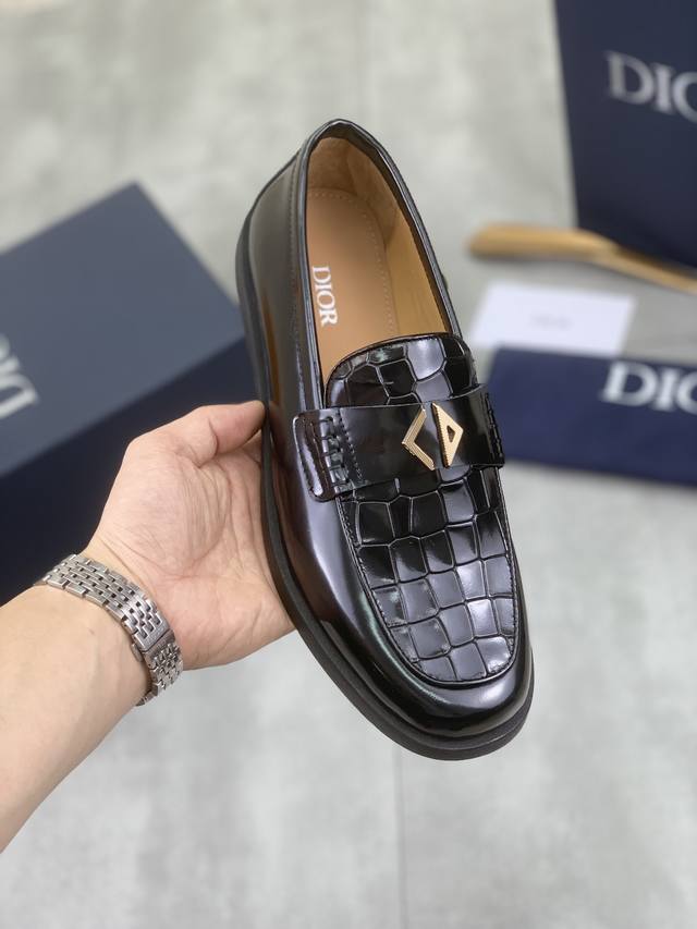 工厂P价P 实价 高版本 Dior 迪奥 原版1:1复刻！顶级意大利代购！男士商务休闲皮鞋，鞋面原版进口小牛皮，极致质感，绅士风范，内里进口水染牛皮，顶级意大利
